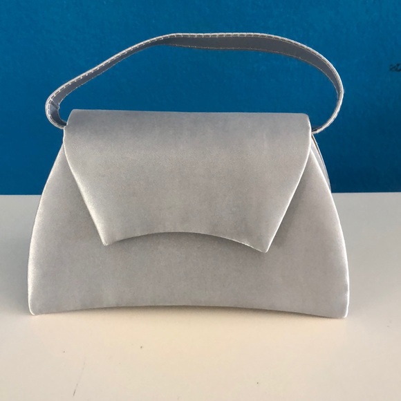 SALE ๐ฅ Bundle of 4 Night-Out Purses ๐ - Picture 2 of 16